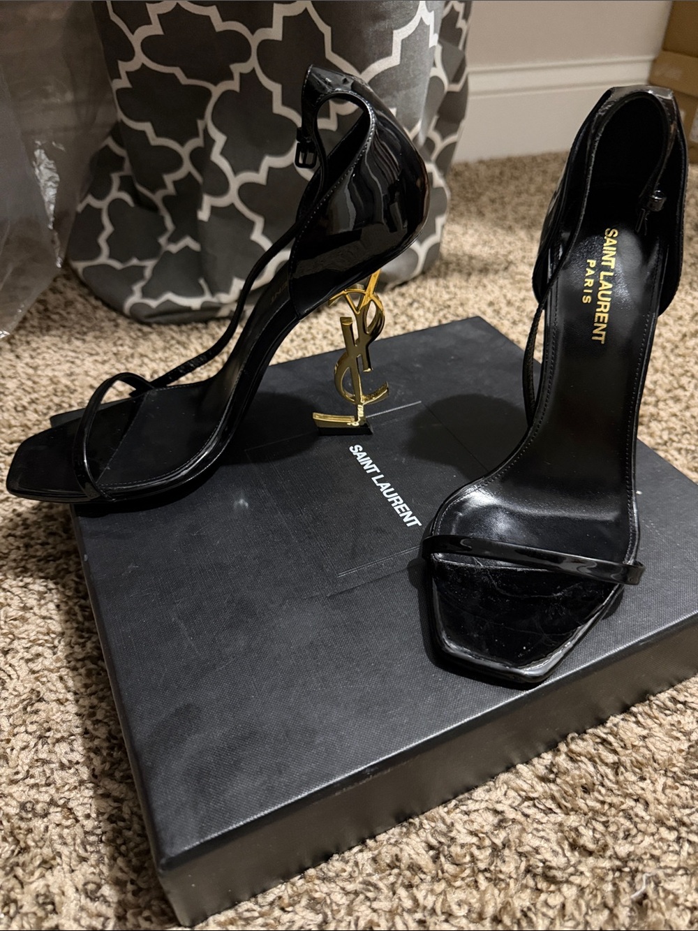 Saint Laurent Black Patent Leather Heels with Gold YSL Logo Heel - Picture 2 of 3